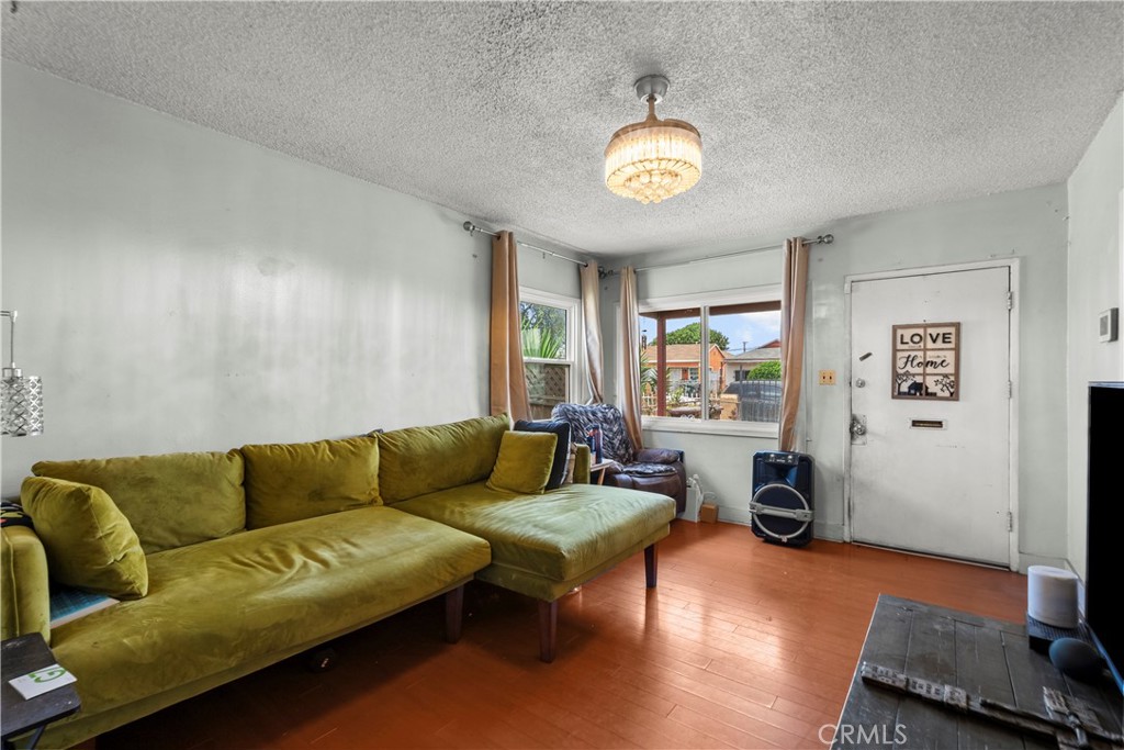 908 W 132nd Street