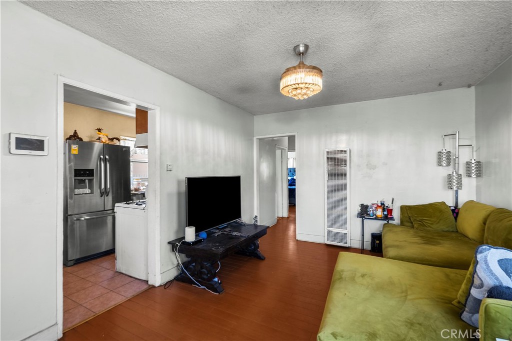 908 W 132nd Street