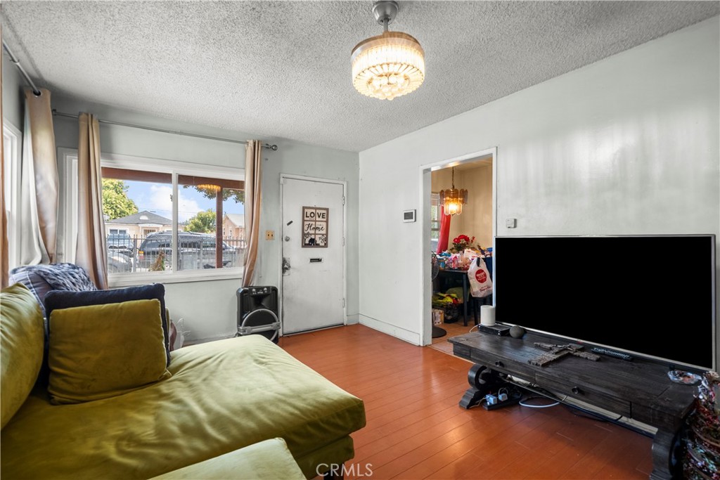 908 W 132nd Street