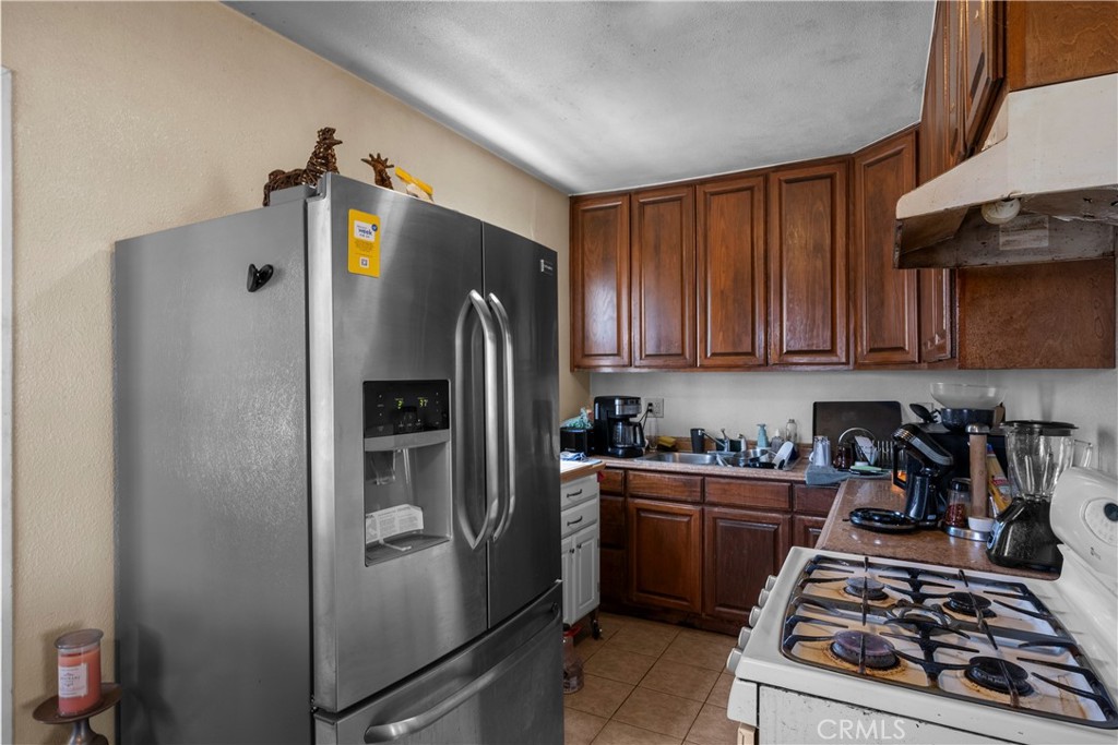 908 W 132nd Street