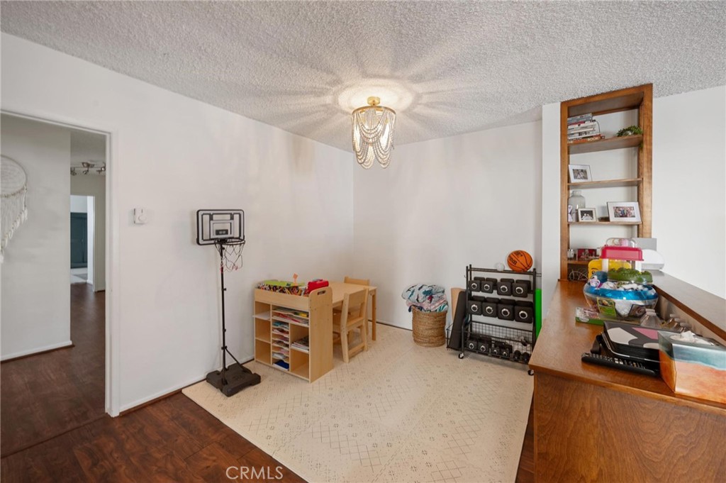 1301 17th Street 105