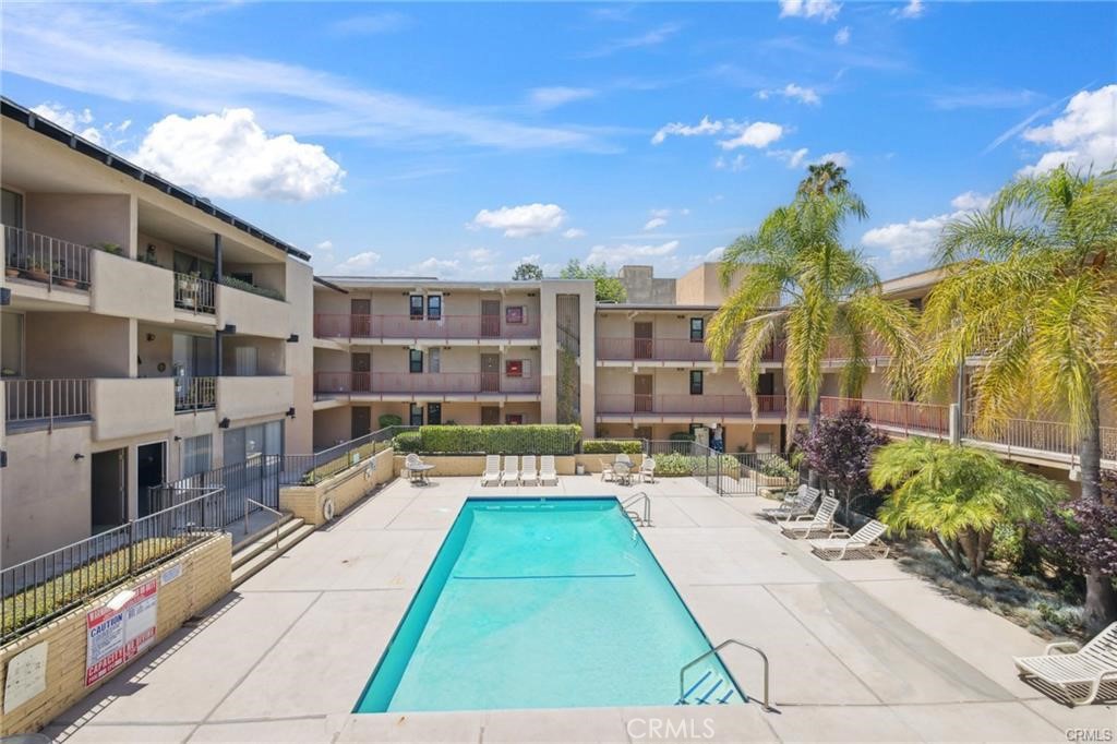 17000 Burbank Boulevard 209