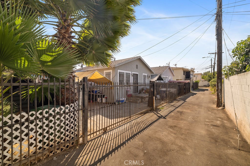 115 S Fresno Street