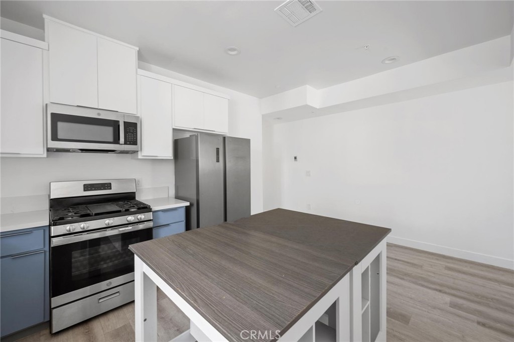 532 W Vernon Avenue