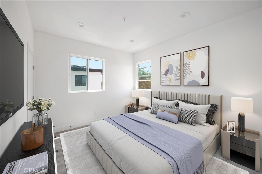 532 W Vernon Avenue