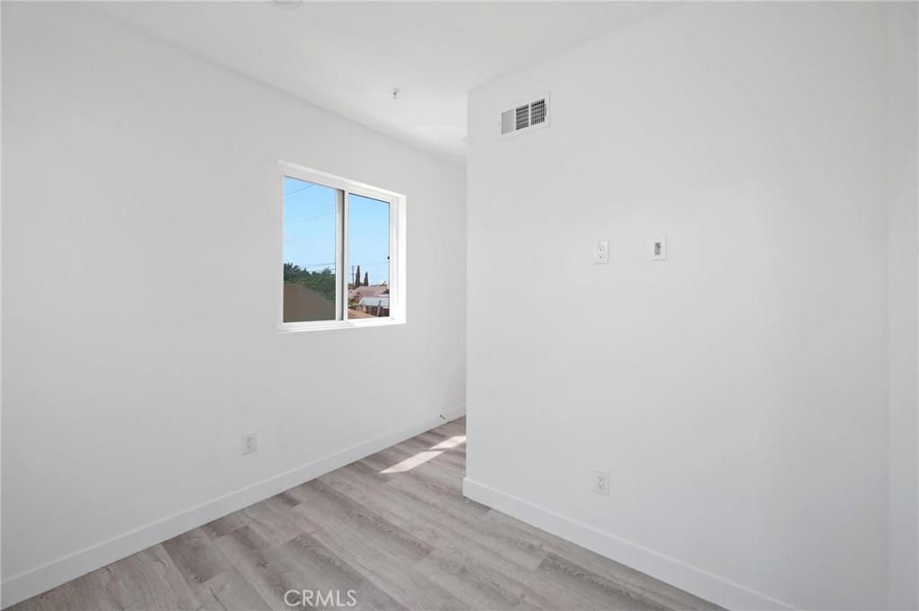 532 W Vernon Avenue