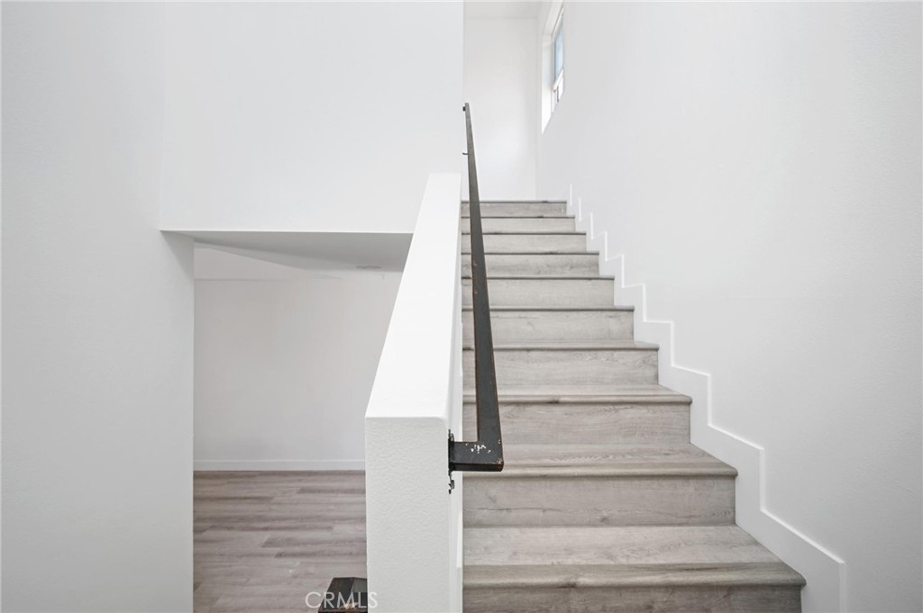 532 W Vernon Avenue
