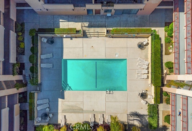 17000 Burbank Boulevard 213