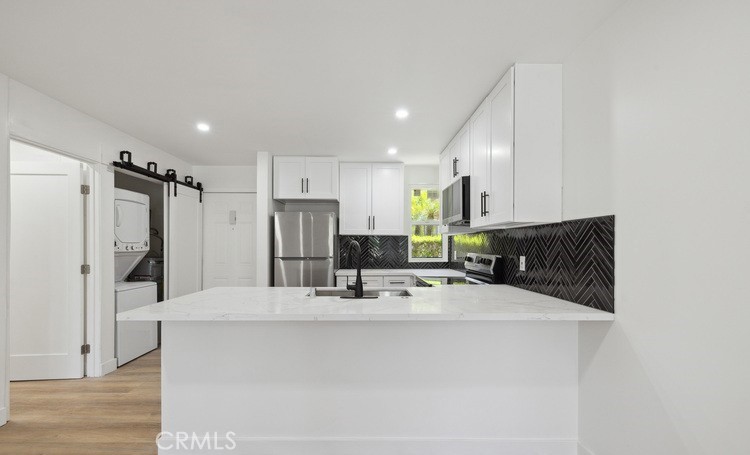 17000 Burbank Boulevard 213