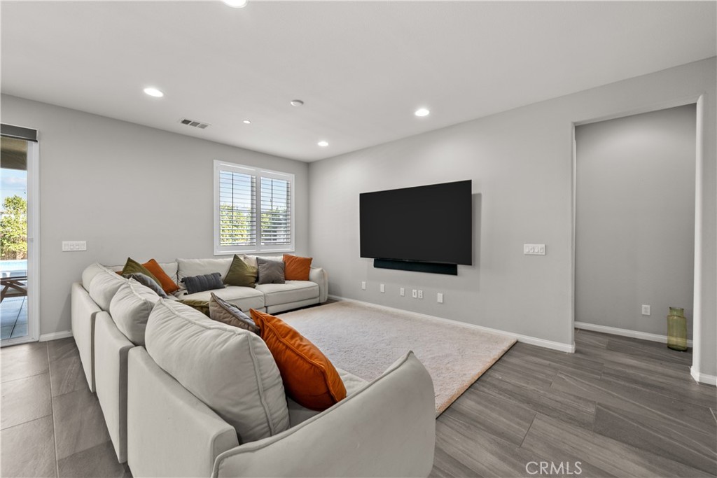 48 Clearwood Street