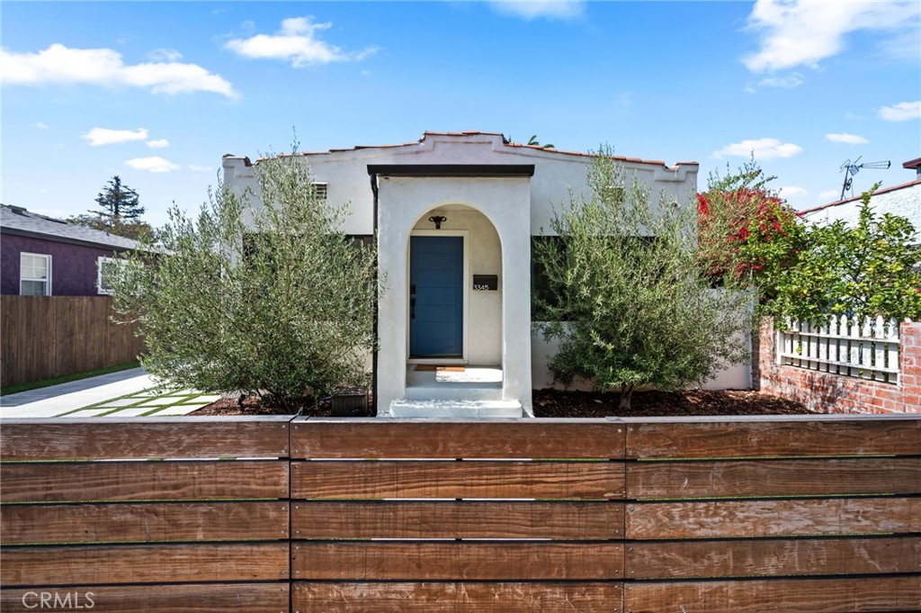 3345 Oakhurst Avenue