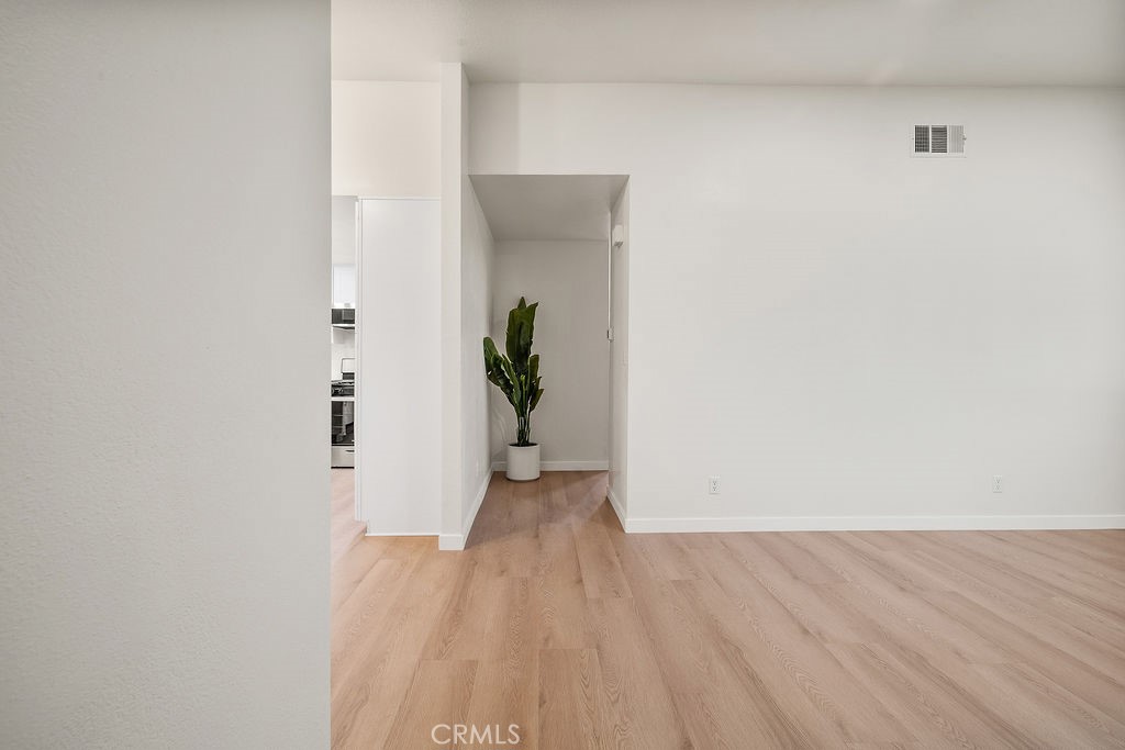 43656 La Paz Lane