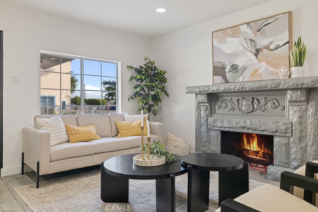 3343 Roseview Avenue