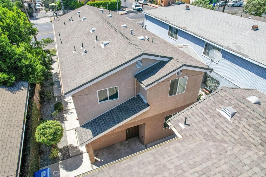6616 S Figueroa Street