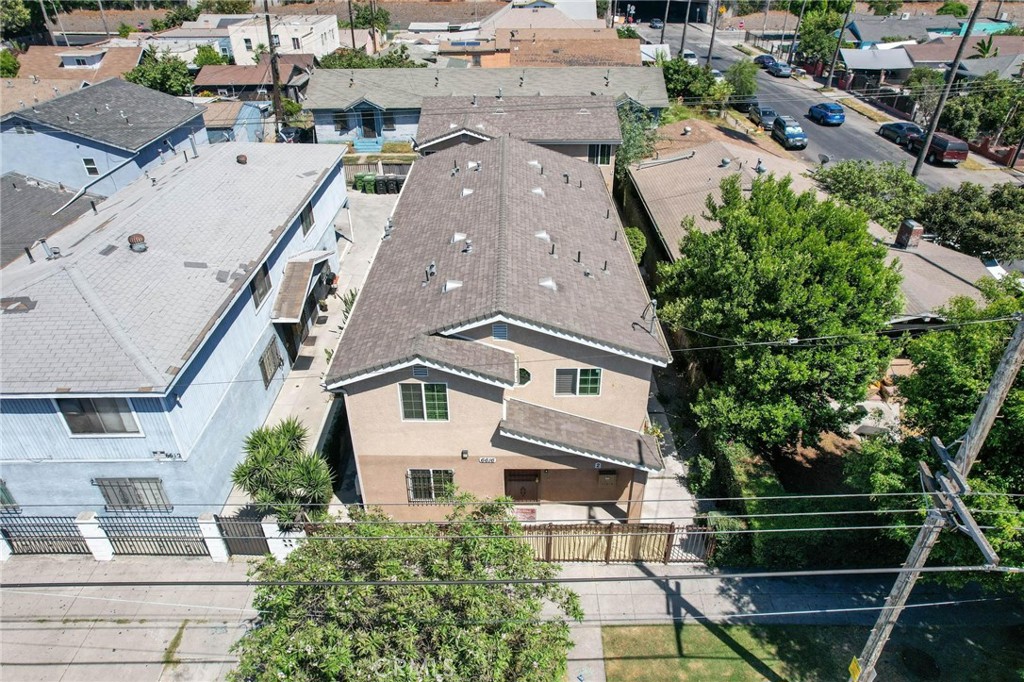 6616 S Figueroa Street