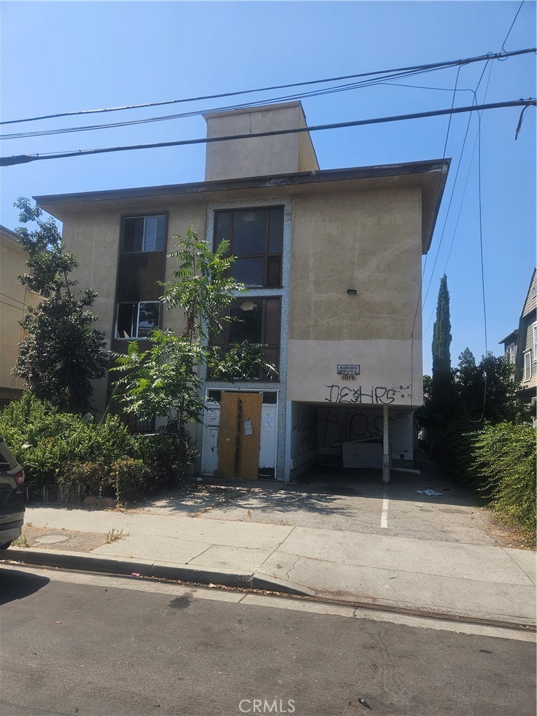 1016 W 24th Street