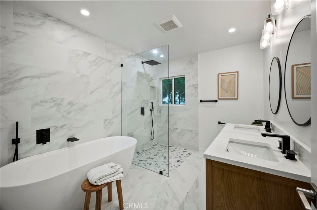 12520 Gilmore Avenue