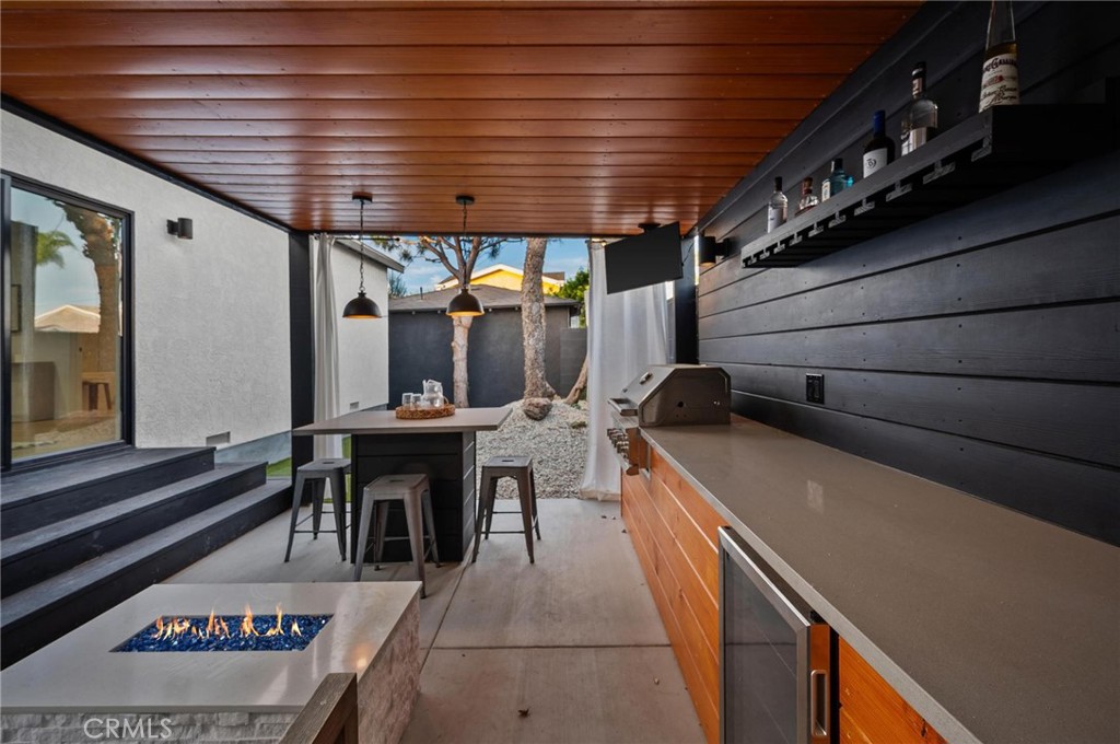 12520 Gilmore Avenue