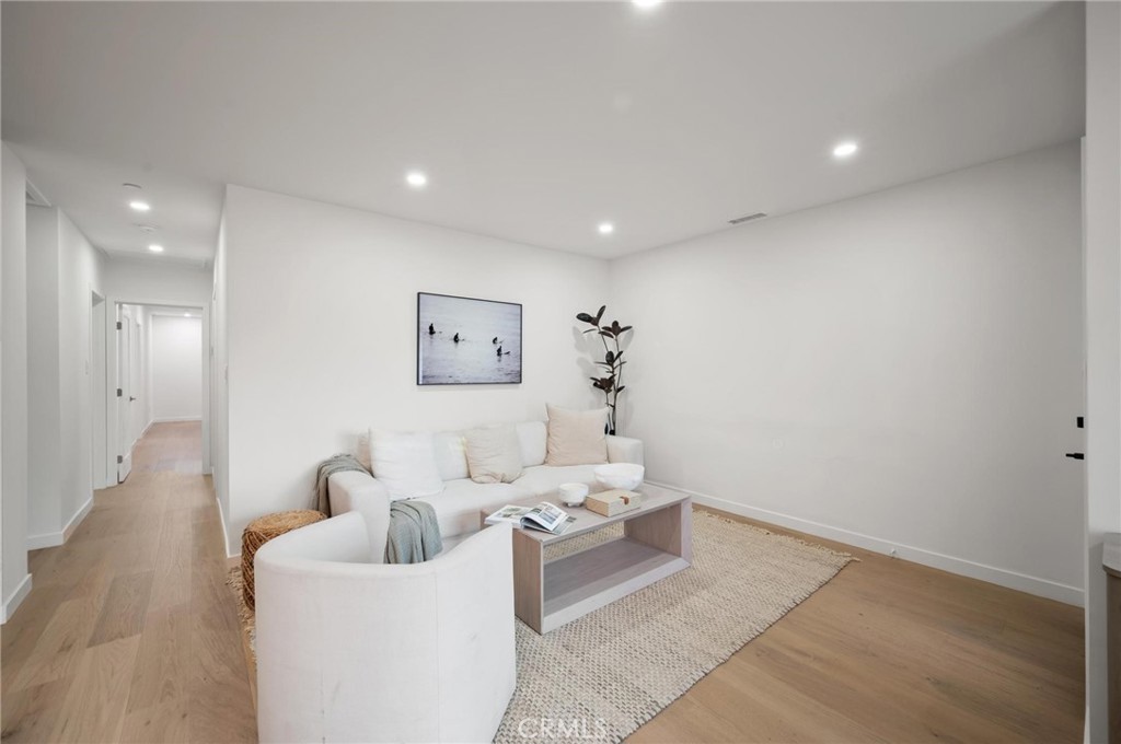 12520 Gilmore Avenue