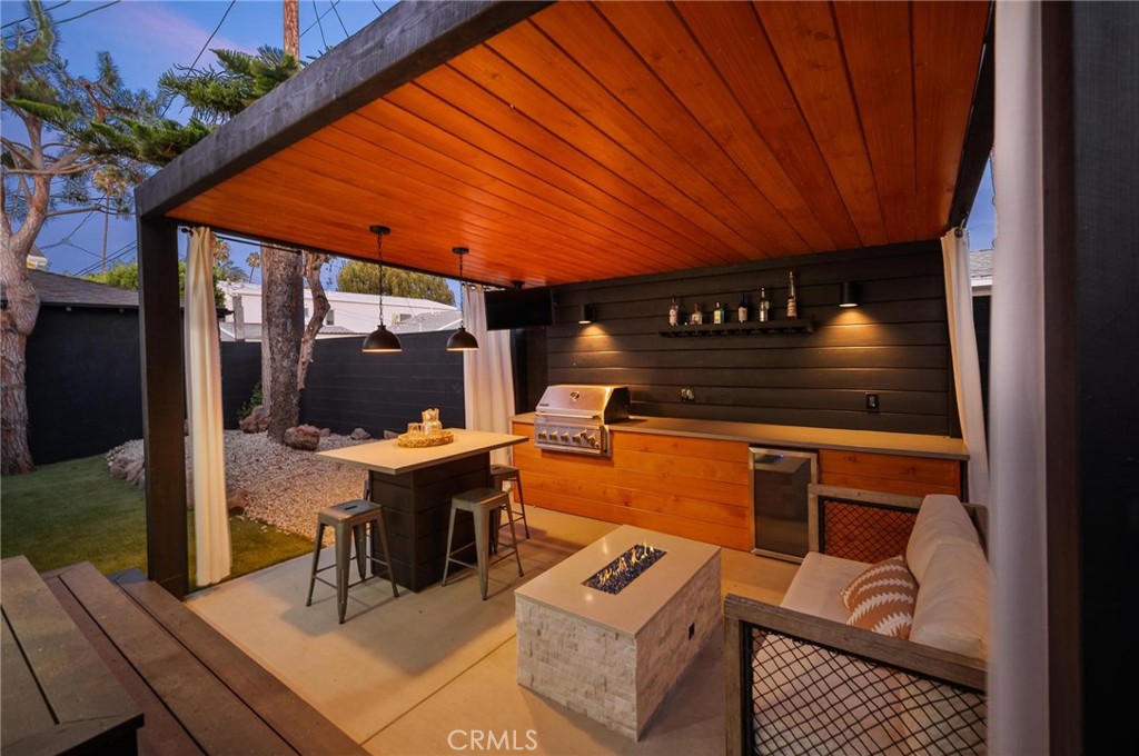 12520 Gilmore Avenue