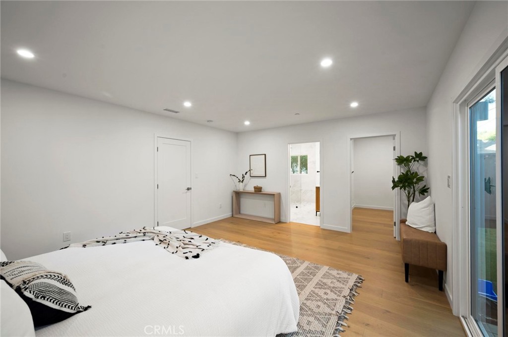 12520 Gilmore Avenue