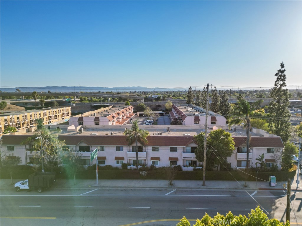 10943 Laurel Canyon Boulevard C10