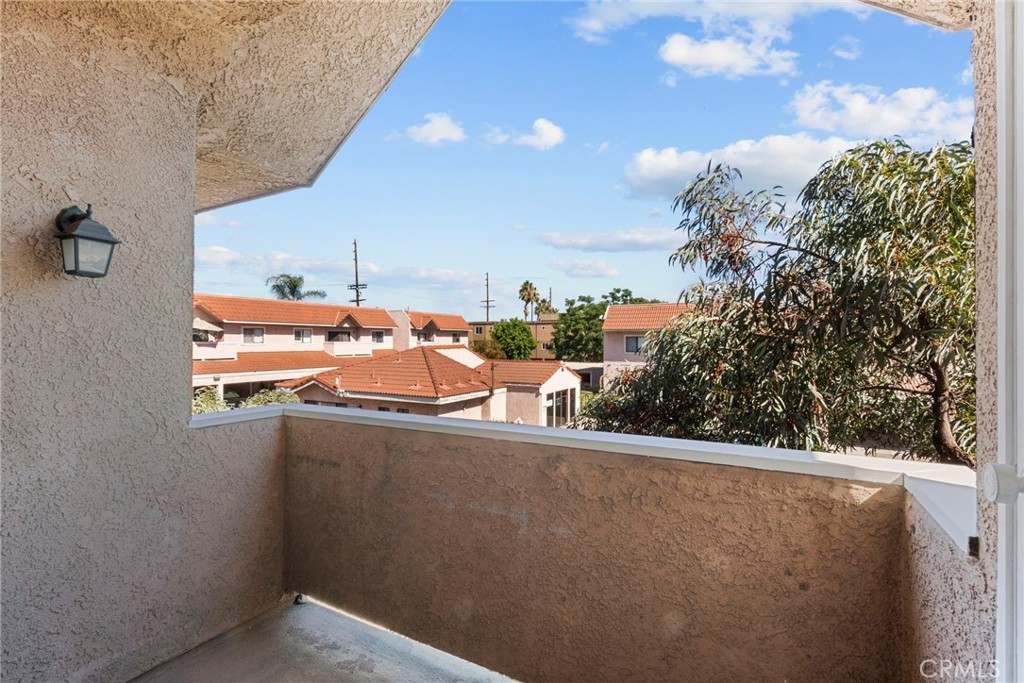 10943 Laurel Canyon Boulevard C10