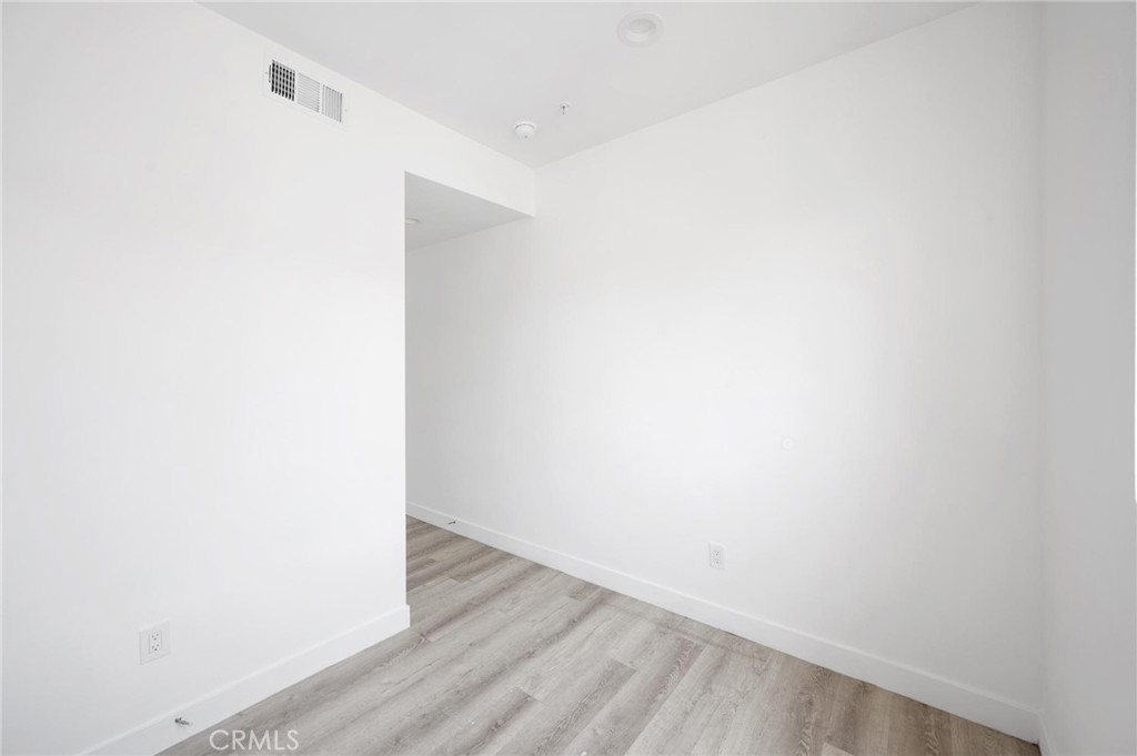532 W Vernon Avenue