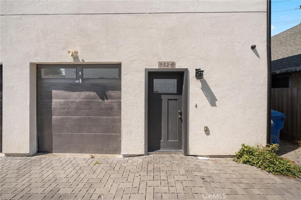 532 W Vernon Avenue