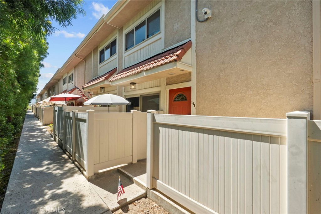 10155 De Soto Avenue 104