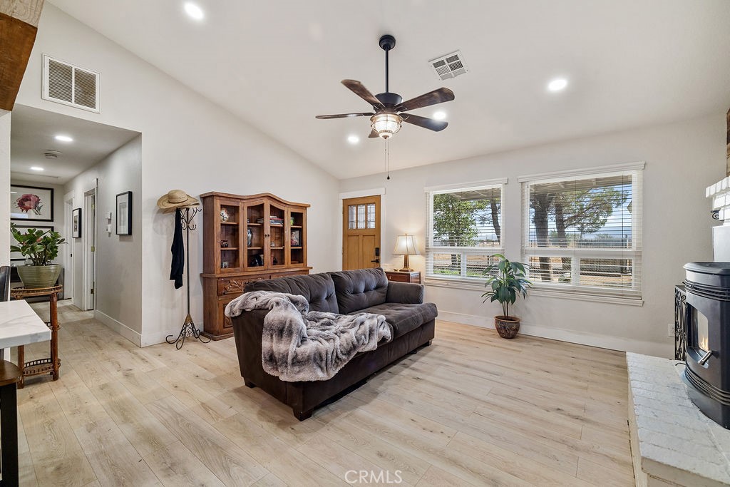 8037 W Avenue E14