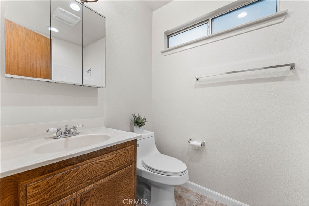 3529 W Avenue J13