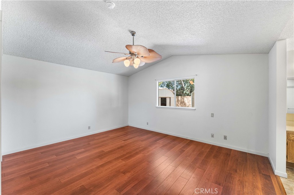 3529 W Avenue J13