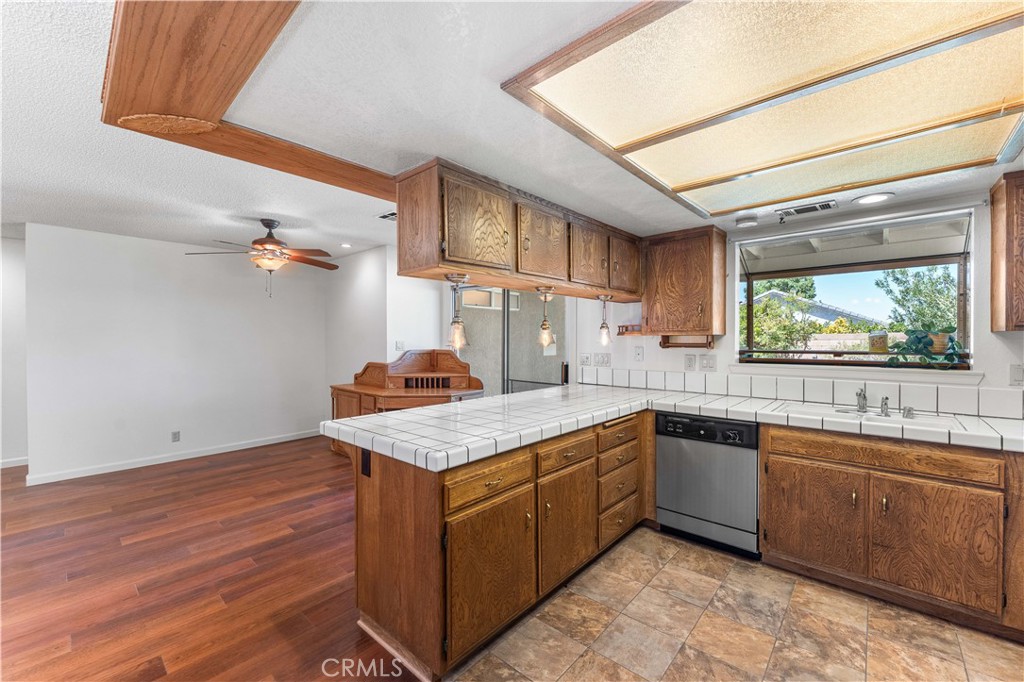 3529 W Avenue J13