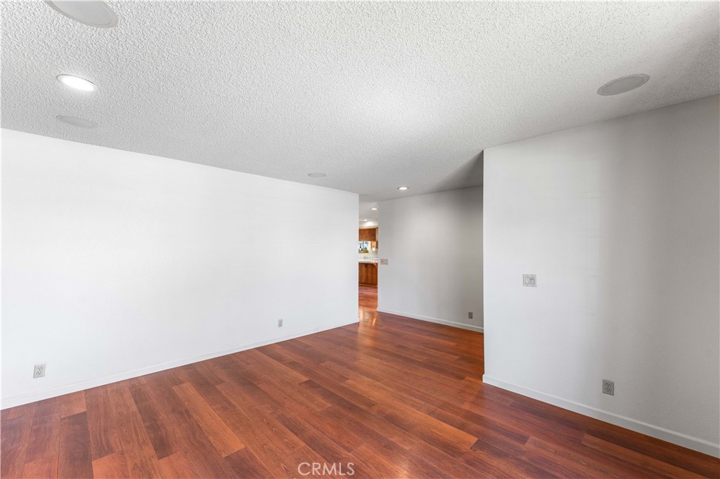 3529 W Avenue J13