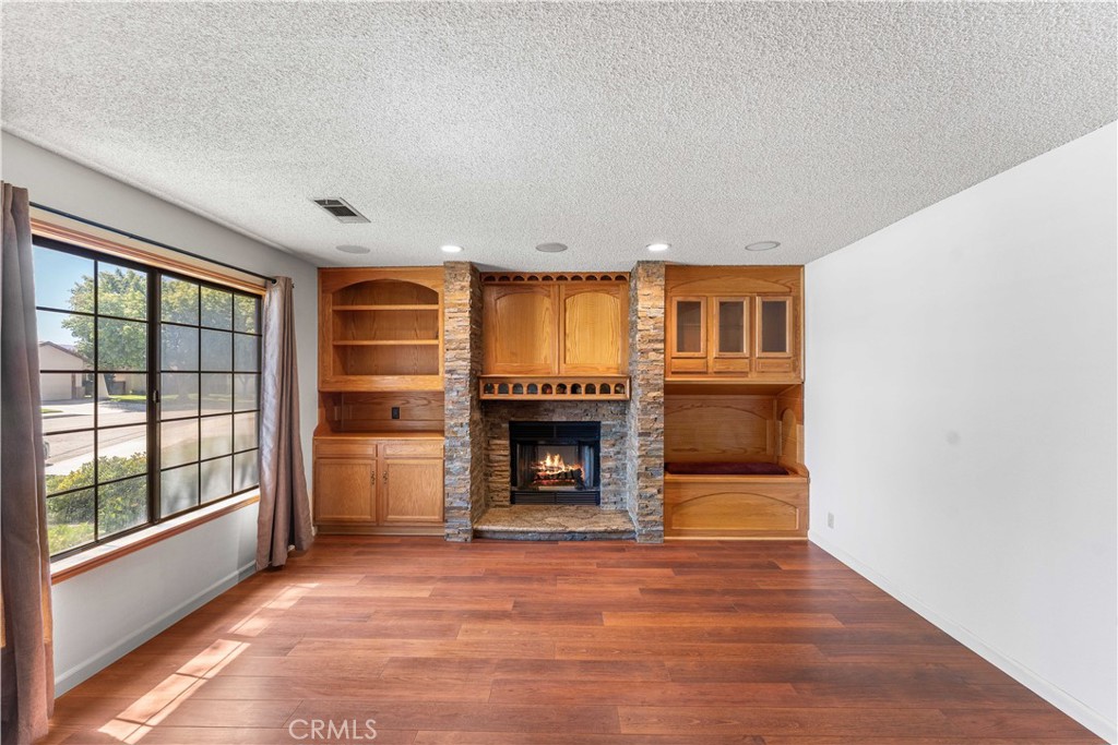 3529 W Avenue J13
