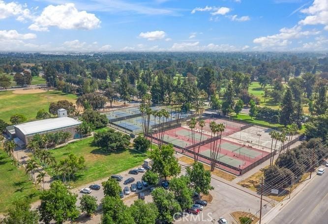 17000 Burbank Boulevard 215