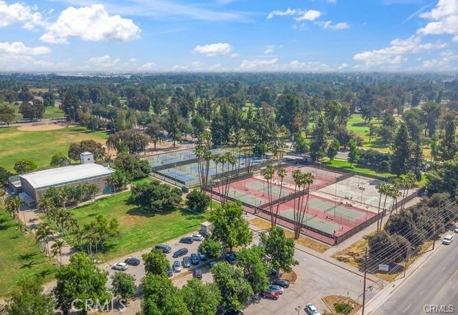 17000 Burbank Boulevard 215