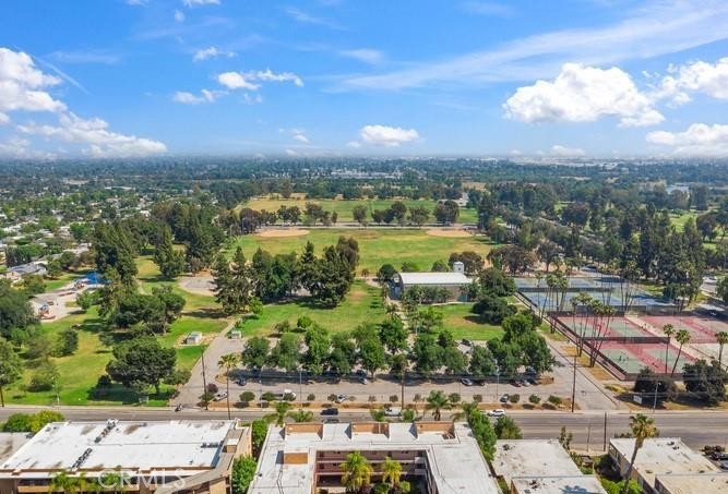17000 Burbank Boulevard 215