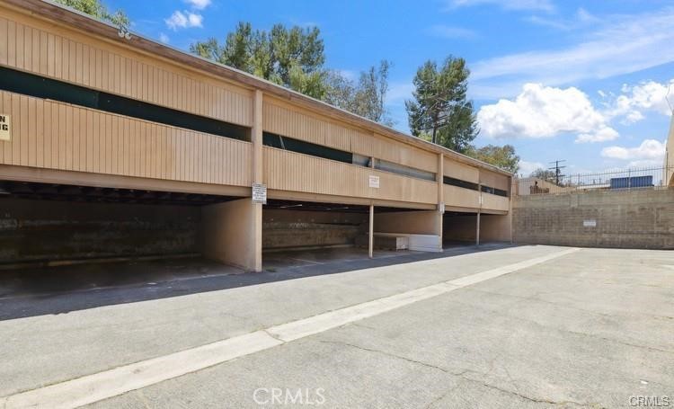 17000 Burbank Boulevard 215