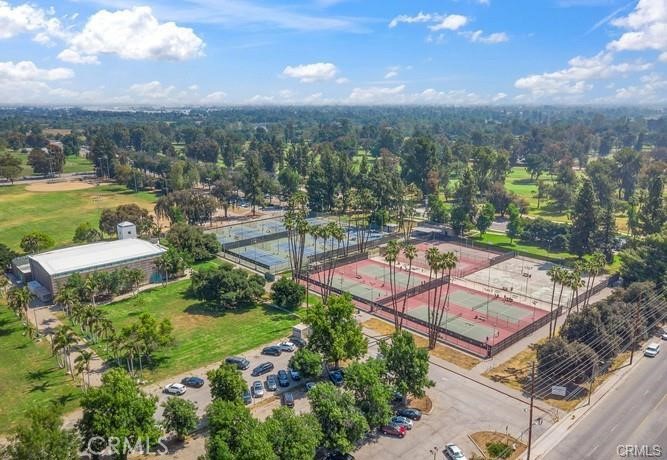 17000 Burbank Boulevard 216