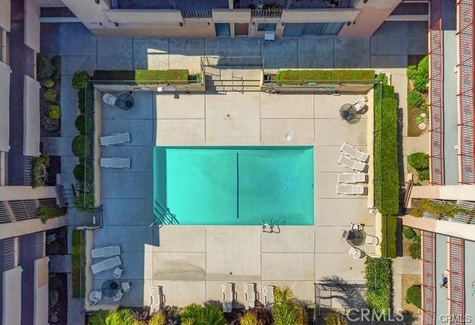 17000 Burbank Boulevard 216