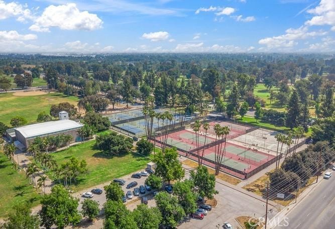 17000 Burbank Boulevard 216