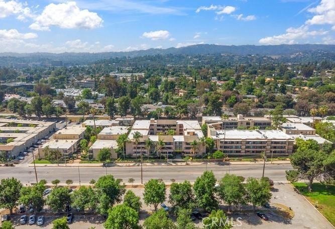 17000 Burbank Boulevard 216