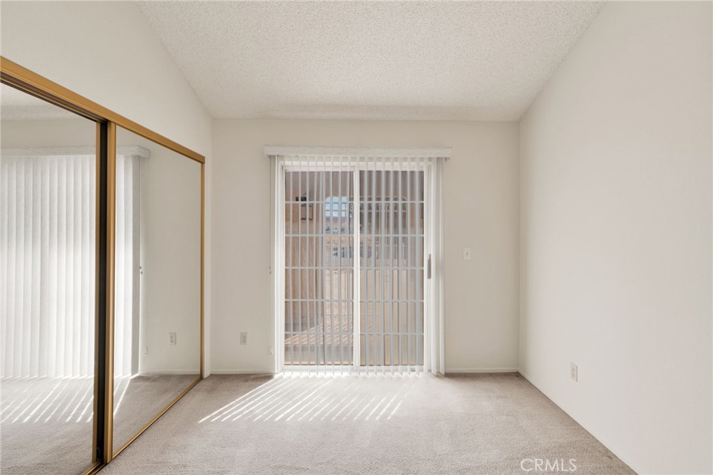 15845 Mossdale