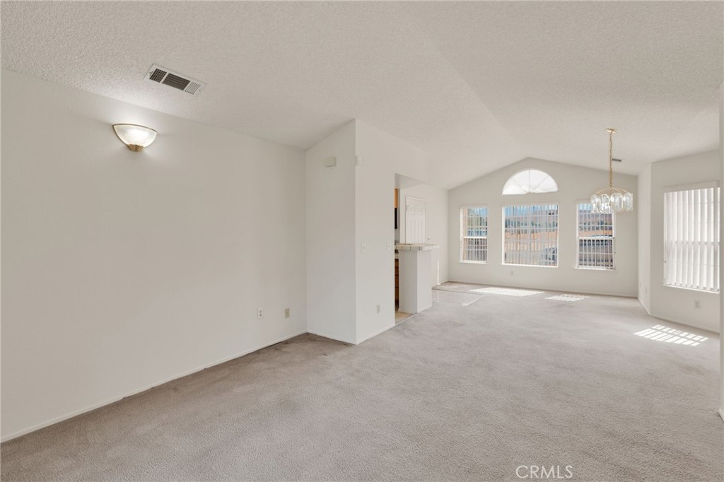 15845 Mossdale