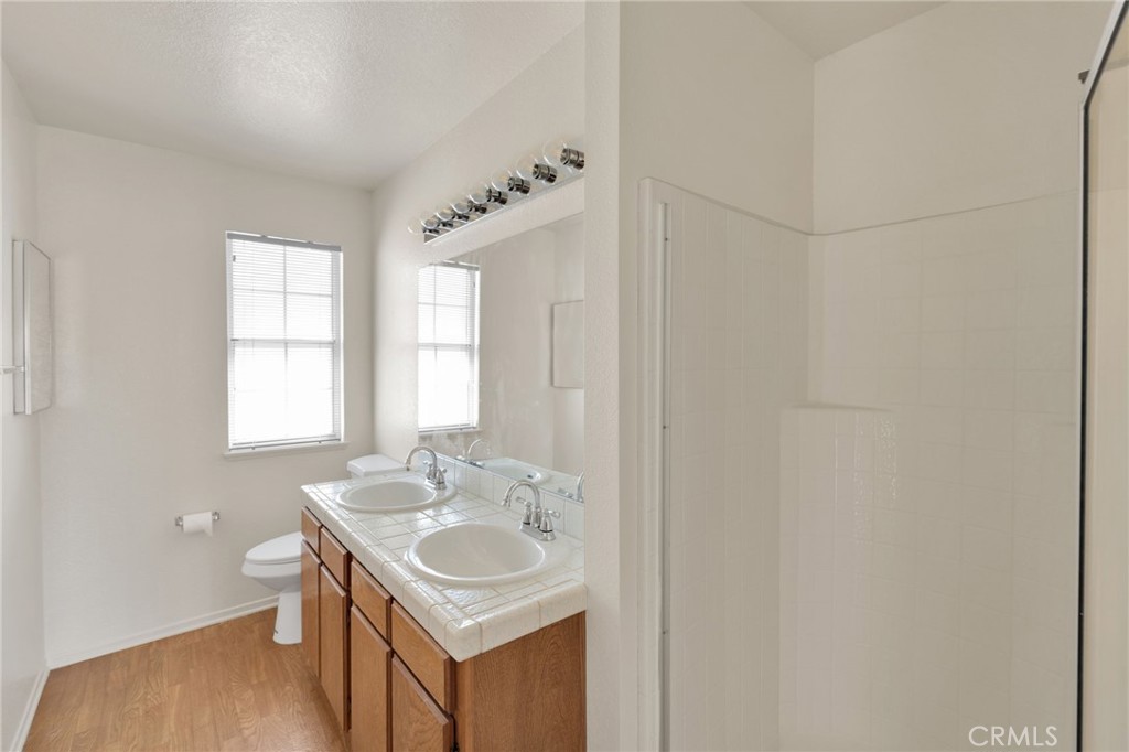 15845 Mossdale