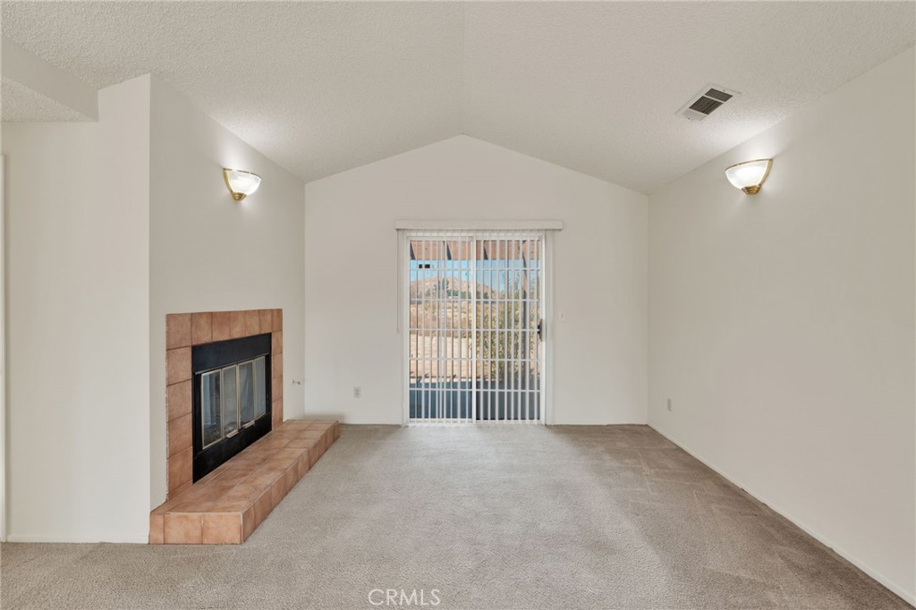 15845 Mossdale