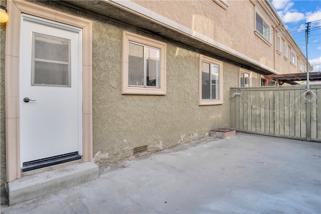 20214 COHASSET ST. UNIT #5