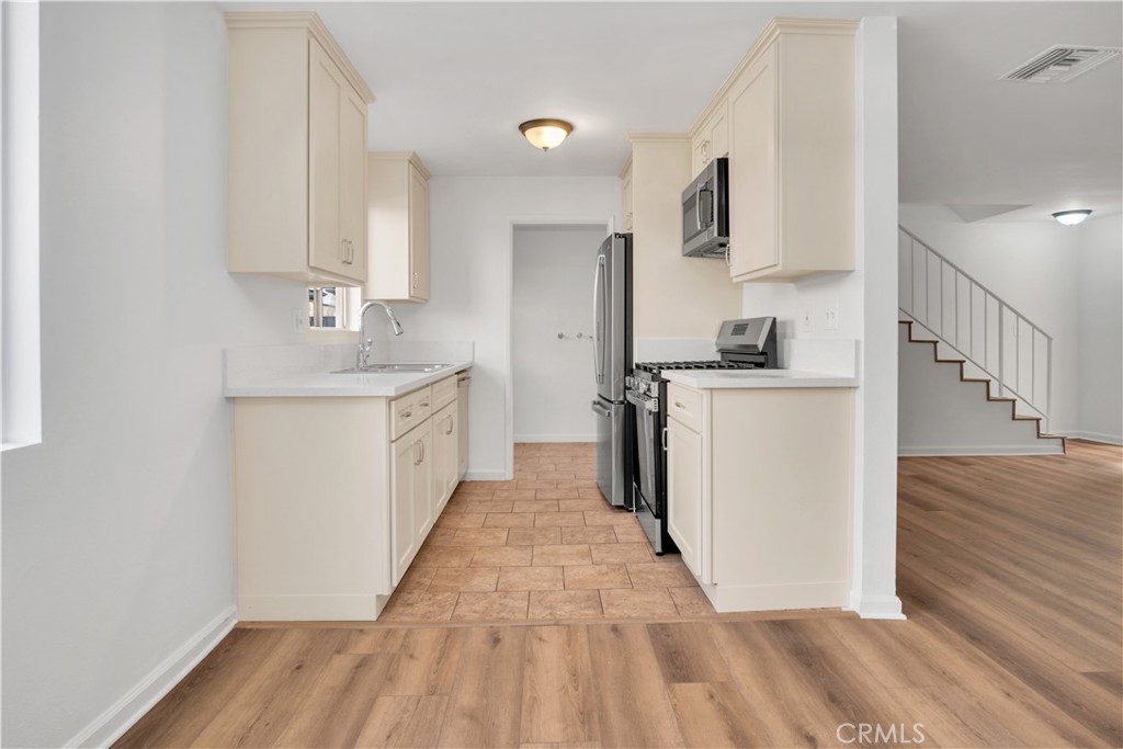 20214 COHASSET ST. UNIT #5